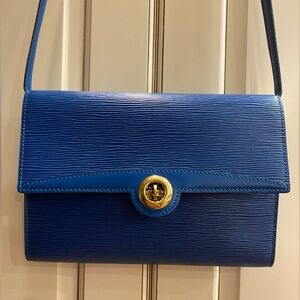 Louis Vuitton Blue Epi leather shoulder/crossbody bag